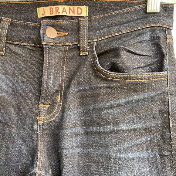 J Brand Enchanted Skinny Jeans Size 26 Dark Wash Mid Rise Tapered Leg 8110212 - Picture 8 of 13
